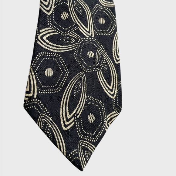 Vintage Guy Laroche 100% Silk Tie | Made in USA - Picture 3 of 4